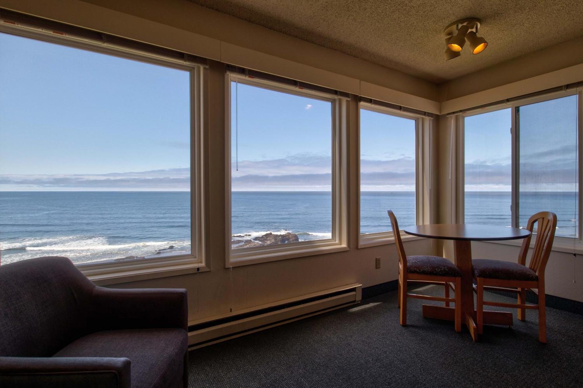 Ester Lee Oceanview Inn リンカーン・シティー エクステリア 写真