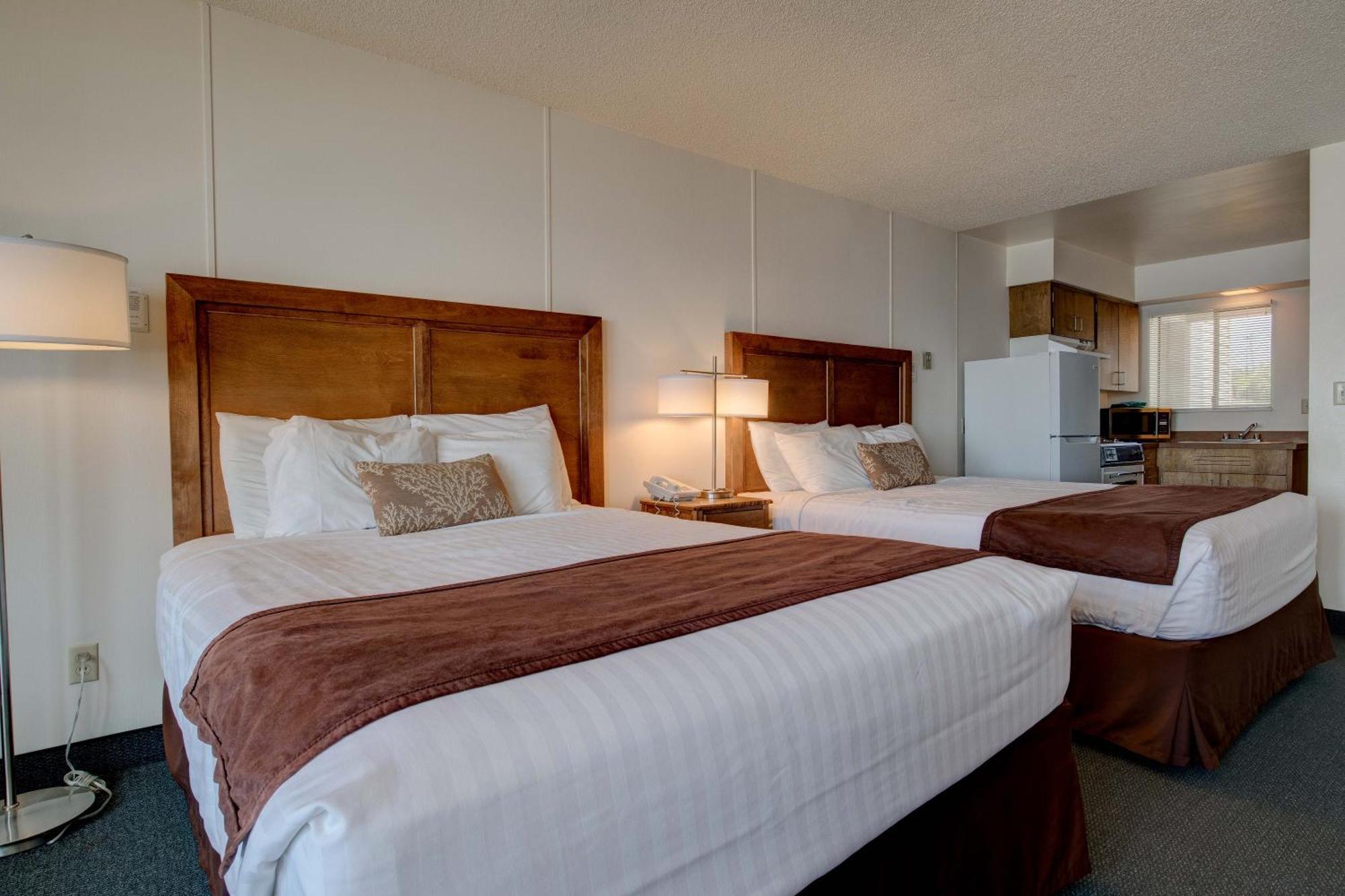 Ester Lee Oceanview Inn リンカーン・シティー エクステリア 写真