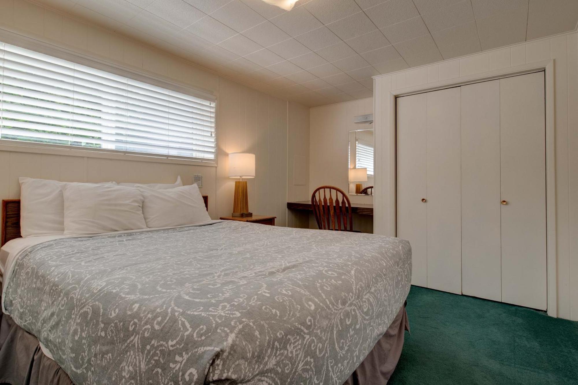 Ester Lee Oceanview Inn リンカーン・シティー エクステリア 写真