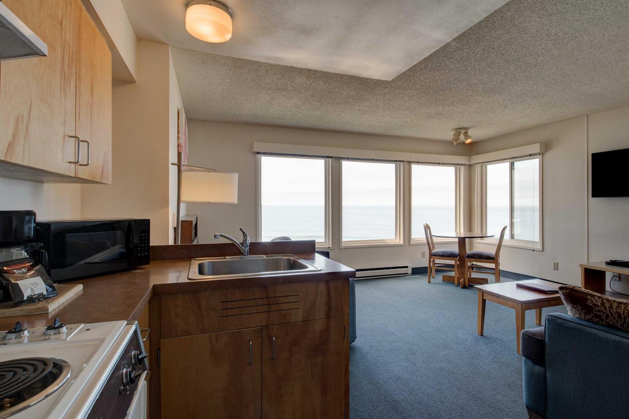 Ester Lee Oceanview Inn リンカーン・シティー 部屋 写真