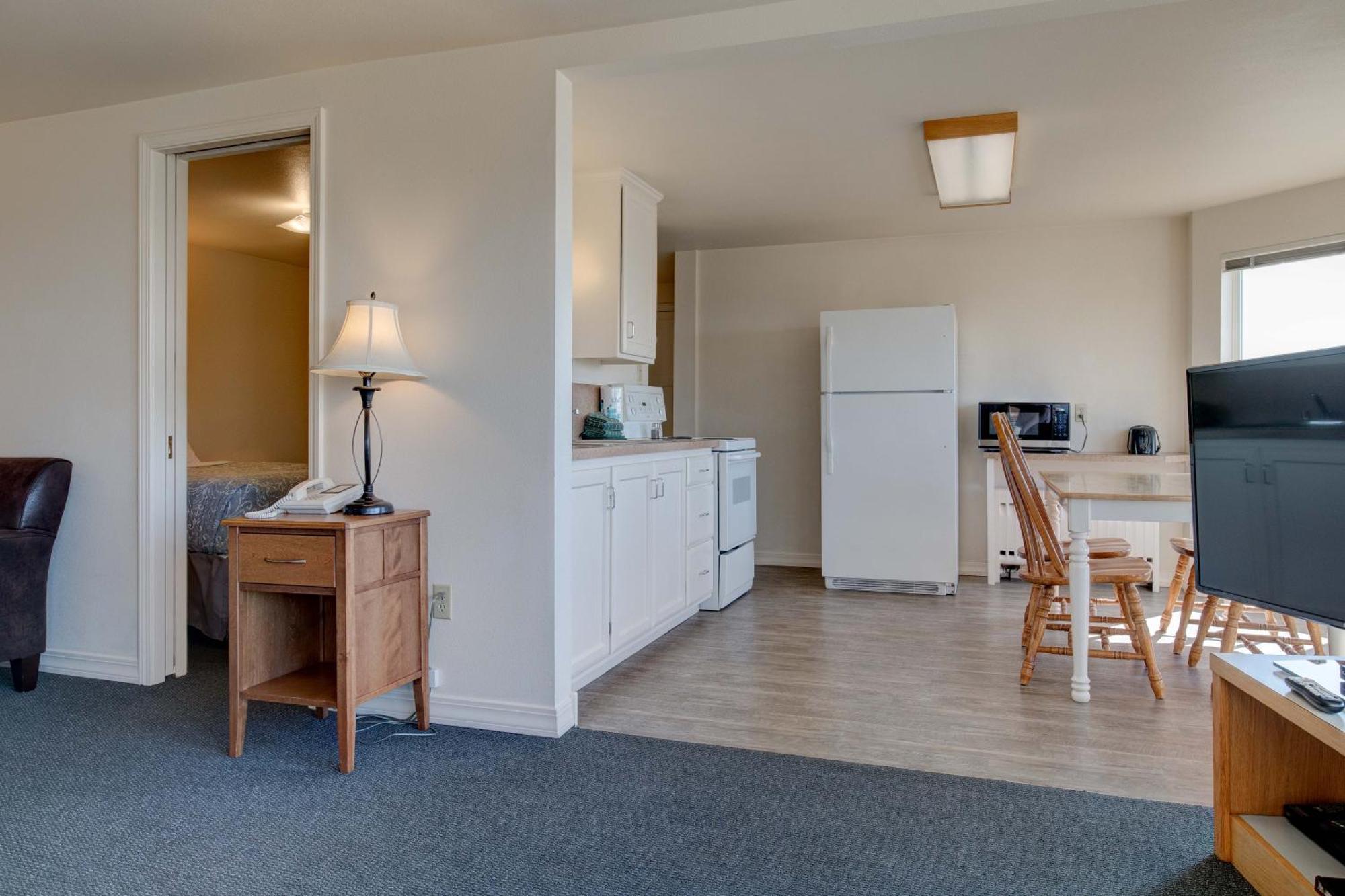 Ester Lee Oceanview Inn リンカーン・シティー 部屋 写真