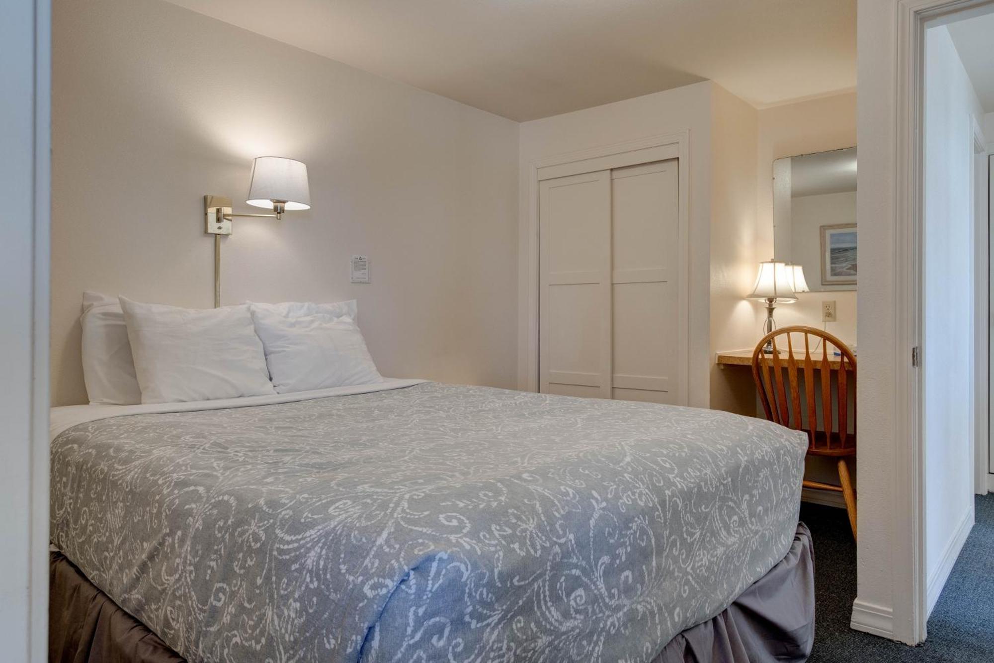 Ester Lee Oceanview Inn リンカーン・シティー 部屋 写真