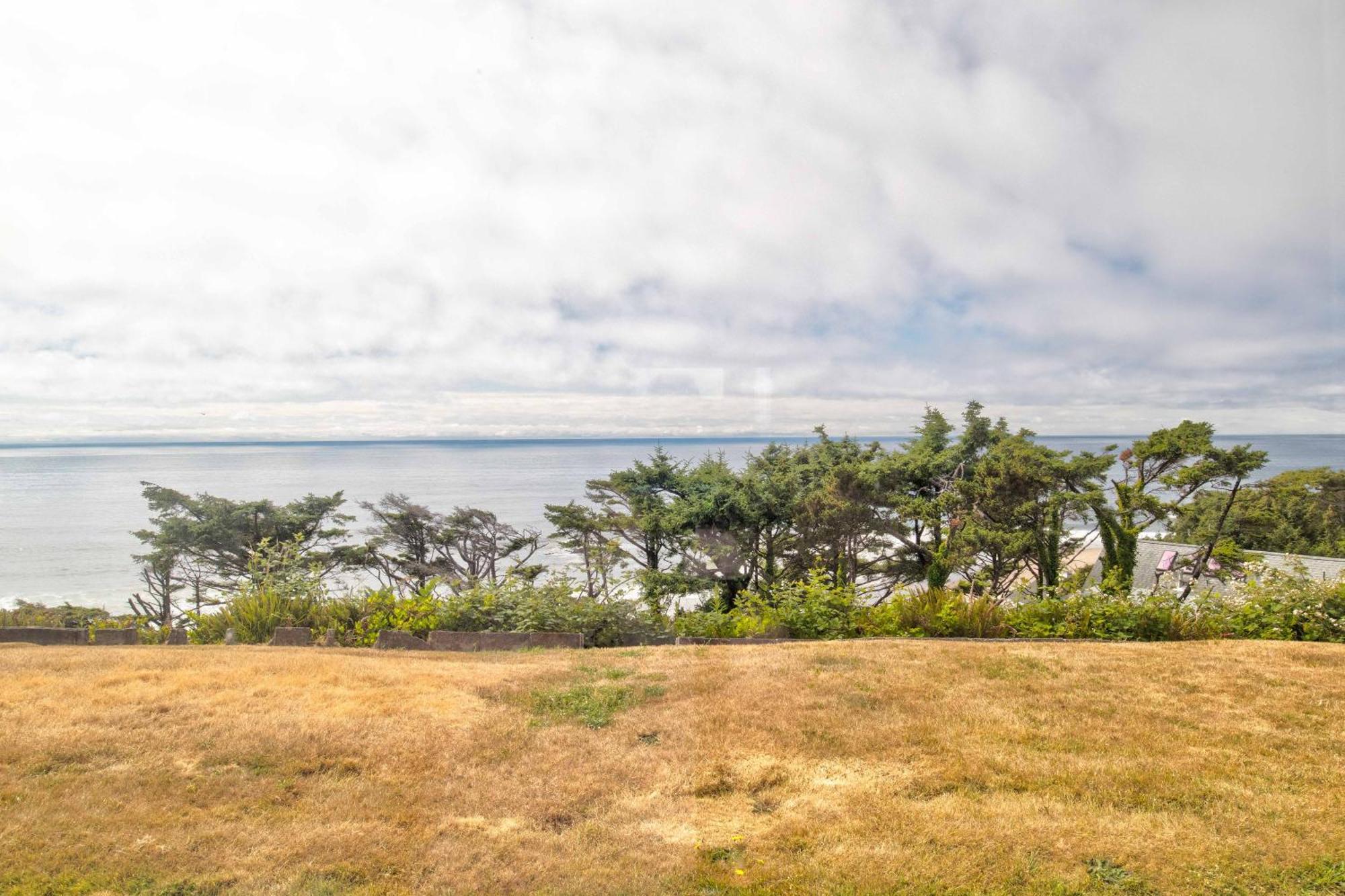 Ester Lee Oceanview Inn リンカーン・シティー 部屋 写真
